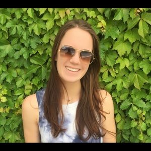 Meet your Posher, Megan